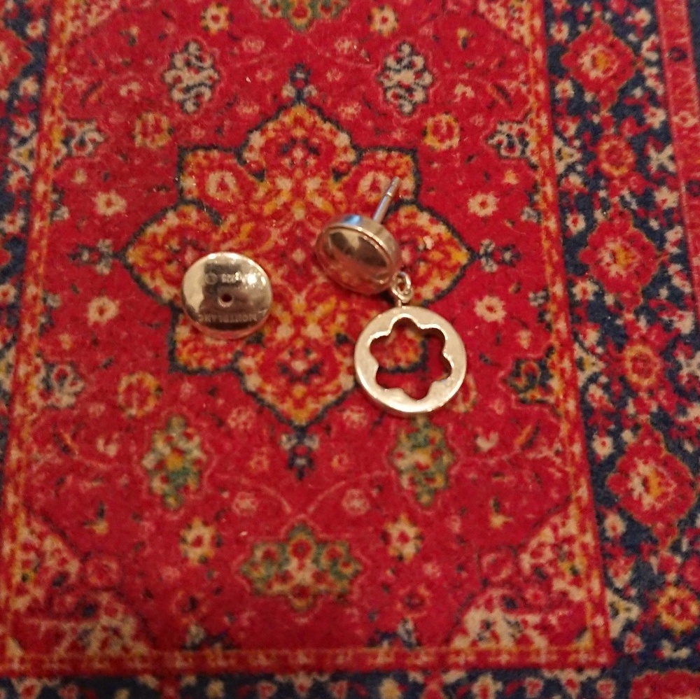 Single Montblanc silver signet earring